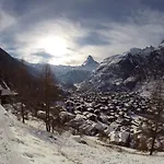 Emelie 4**** * Zermatt