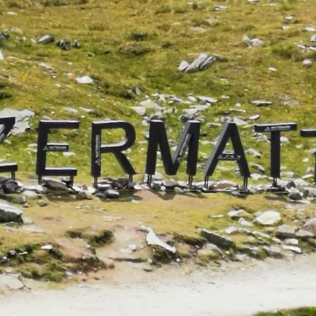 Emelie 4**** Apartamento