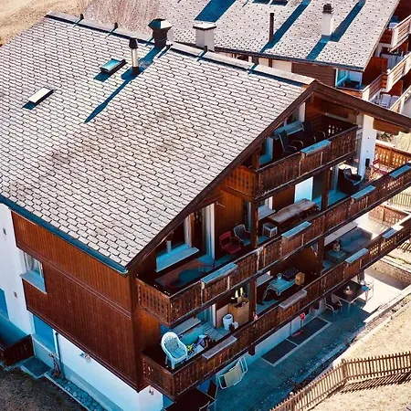 Appartement Emelie 4**** *